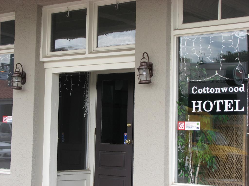 Cottonwood Hotel 외부 사진